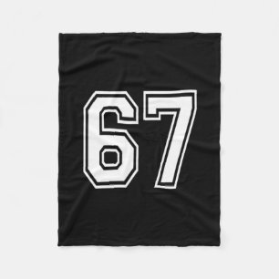 Nummer 67 in Weiß Fleecedecke