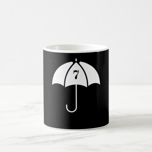 Nummer 7 Vanya Umbrella Academy invertiert Kaffeetasse (Mittel)