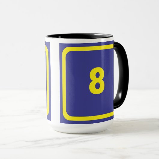 Nummer 8 tasse (VorderseiteRechts)