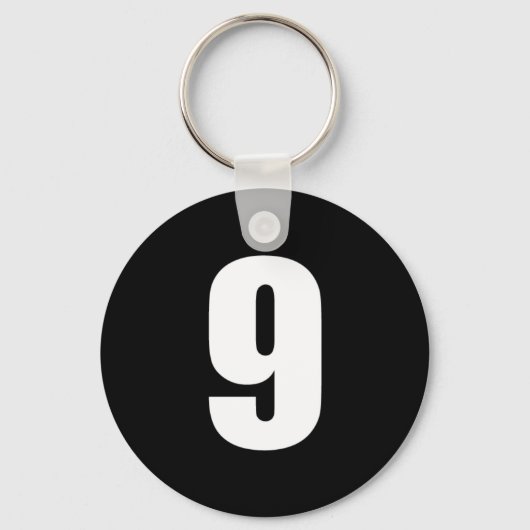 Nummer 9 in Weiß auf Schlüsselanhänger mit schwarz (Vorderseite)