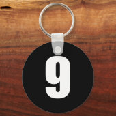 Nummer 9 in Weiß auf Schlüsselanhänger mit schwarz (Vorderseite)