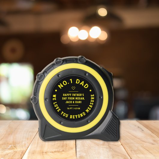 Nummer eins Vater, Liebe über die Messung hinaus,  Maßband