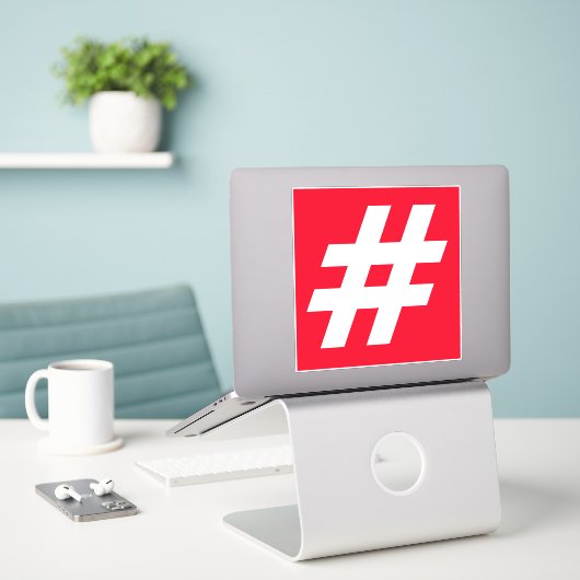 Nummer Hashtag Rot und Weiß Aufkleber (Laptop auf Schreibtisch)