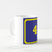 Nummer vier kaffeetasse (Vorderseite Links)