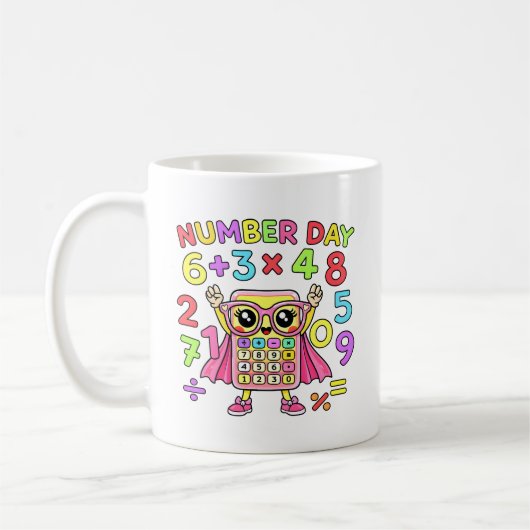 Nummerntag Süßer Taschenrechner Charakter-Design Kaffeetasse (Links)