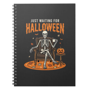 Nur darauf warten, dass Halloween-Skelett-Design_1 Notizblock