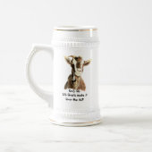 Nur die alten Ziegen machen es über dem Hügel zum  Bierglas (Links)