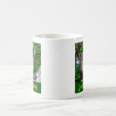 Nur die Tasse der grünen Affen abkühlen (Mittel)