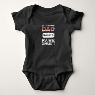 Nur ein gewöhnlicher Vater, der versucht, keine Ko Baby Strampler