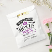 Nur ein Haufen Hocus Pocus Typografy Gefallen Tasc Geschenktütchen (Versiegelt)