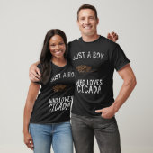 Nur ein Junge, der Cicada Liebe T-Shirt (Unisex)