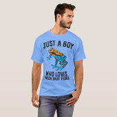 Nur ein Junge, der Dart Frösche Liebe T-Shirt (Vorne ganz)