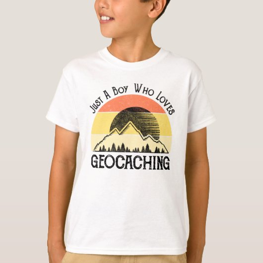 Nur ein Junge, der Geocaching-Lieben T-Shirt (Vorderseite)