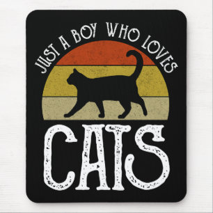 Nur ein Junge, der Katzen liebt Mousepad