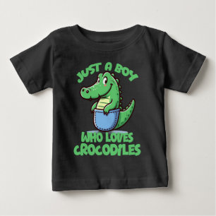 Nur ein Junge, der Krokodile liebt Baby T-shirt