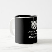 Nur ein Junge, der Raccoon Liebe Zweifarbige Tasse (Vorderseite Links)
