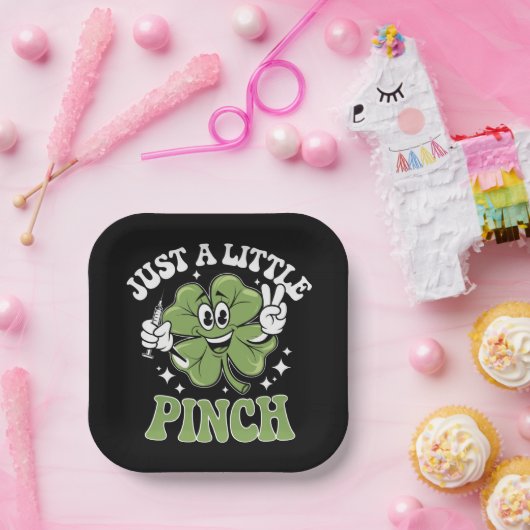 Nur ein kleiner Pinch Nurse St Patrick's Day Pappteller (Party)