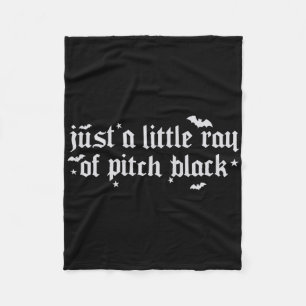 Nur ein kleiner Ray aus schwarzem Pitch-Halloween- Fleecedecke