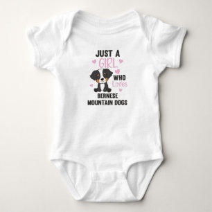 Nur ein Mädchen, das Berner Hundehunde Liebe Baby Strampler