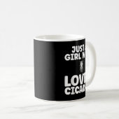 Nur ein Mädchen, das Cicadas Lieben Kaffeetasse (VorderseiteRechts)
