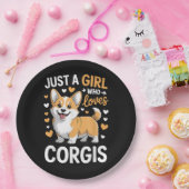 Nur ein Mädchen, das Corgis liebt Pappteller (Party)