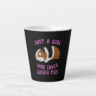 Nur ein Mädchen, das die Guinea Liebe Milchtasse
