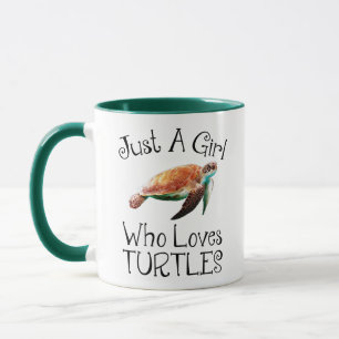 Nur ein Mädchen, das die Schildkröten Tasse