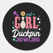Nur ein Mädchen, das Duckpin-Bowling Liebe Runder Aufkleber (Vorderseite)