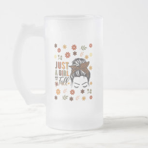Nur ein Mädchen, das einen Fall Liebe Mattglas Bierglas