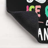 Nur ein Mädchen, das Eiscreme und Tanzgeschenk Lie Mousepad (Ecke)