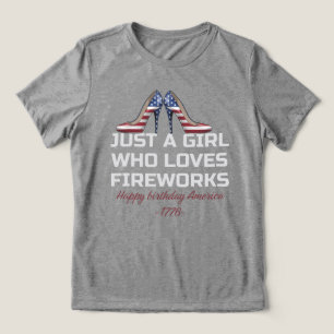 Nur ein Mädchen, das Feuerwerk liebt Tri-Blend Shirt