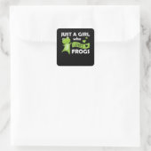 Nur ein Mädchen, das Froschfrösche Liebe Quadratischer Aufkleber (Tasche)