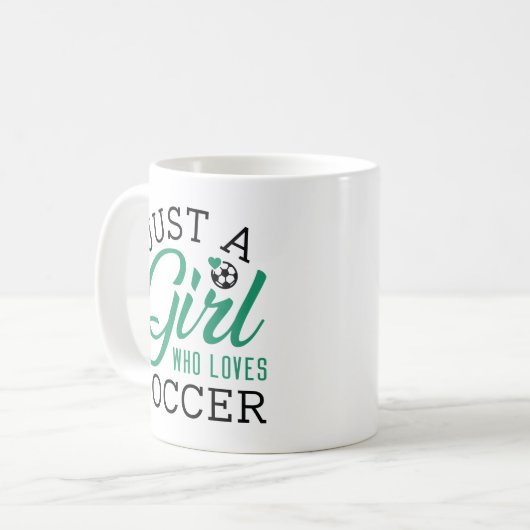 Nur ein Mädchen, das Fußball Lieben Kaffeetasse (Vorderseite Links)