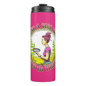 Nur ein Mädchen, das gerne wirft | Disk Golf Thermosbecher (Vorderseite)