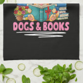 Nur ein Mädchen, das Hunde und Bücher liebt, liest Geschirrtuch (Gefaltet)