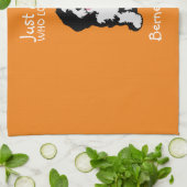 Nur ein Mädchen, das ihr Bernedoodle Liebe Geschirrtuch (Gefaltet)