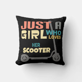 Nur ein Mädchen, das ihren Roller Liebe Kissen