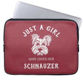 Nur ein Mädchen, das ihren Schnauzer Liebe Laptopschutzhülle