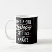 Nur ein Mädchen, das Kätzchen und Karate Geschenkk Kaffeetasse (Links)
