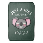 Nur ein Mädchen, das Koalas Liebe Badematte (Vorderseite Vertikal)