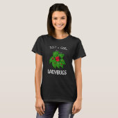 Nur ein Mädchen, das Ladybugs Lieben T-Shirt (Vorne ganz)