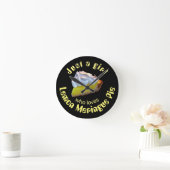 Nur ein Mädchen, das Liebe Zitrone Meringue-Pie Runde Wanduhr (Zuhause)