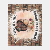 Nur ein Mädchen, das Lieben bucht Fleecedecke (Vorderseite)