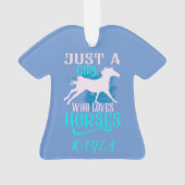 "NUR EIN MÄDCHEN, DAS LIEBEN HORSES" SHIRT PERSONA ORNAMENT (Rückseite)