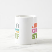 Nur ein Mädchen, das Lieben macht Kaffeetasse (Mittel)