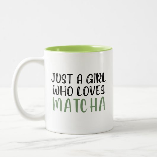 Nur ein Mädchen, das Lieben Matcha hat Zweifarbige Tasse (Links)