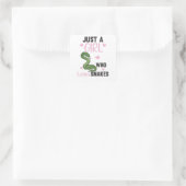 Nur ein Mädchen, das Lieben Schlangen niedliche Sc Quadratischer Aufkleber (Tasche)