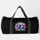 Nur ein Mädchen, das Lieben surft Duffle Bag (Vorderseite)