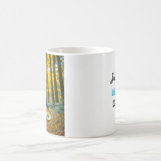 Nur ein Mädchen, das Lieben zu Disk Golf Kaffeetasse (Mittel)