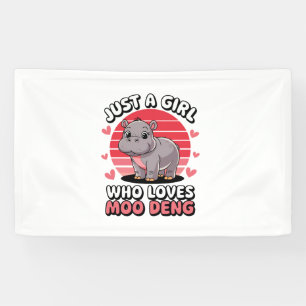 Nur ein Mädchen, das Moo Deng Niedlich Baby Hippo  Banner